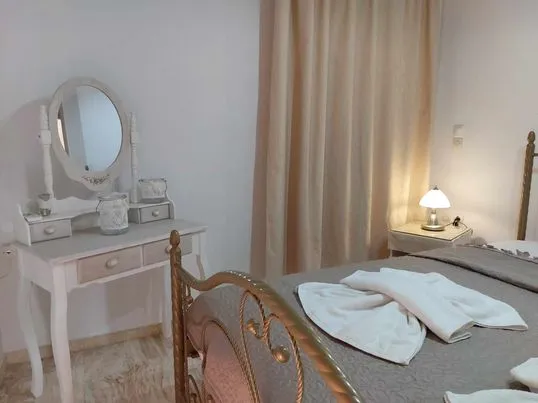 second floor bedroom5 